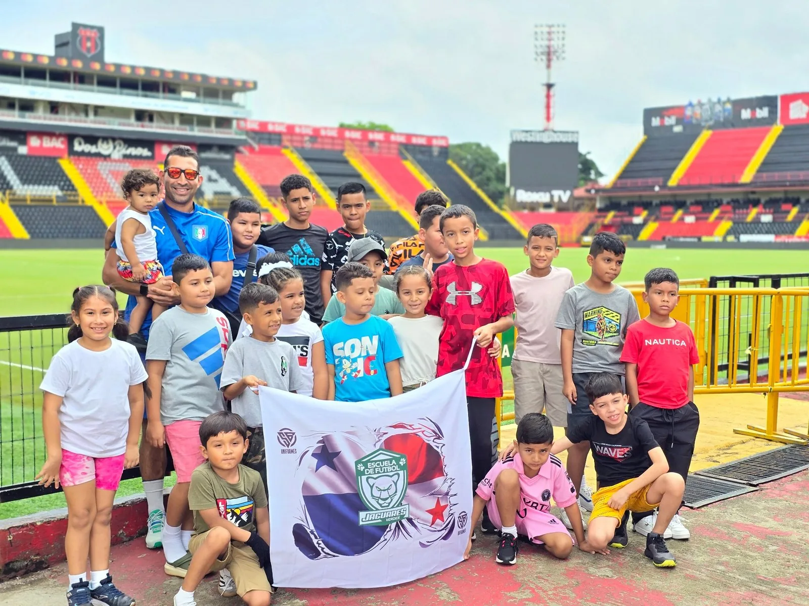 El fútbol también nos lleva a conocer y compartir - Jaguares Verdes FC